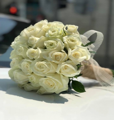  Kayseri Çiçek Gönder 30 Güllü Beyaz Aşkı
